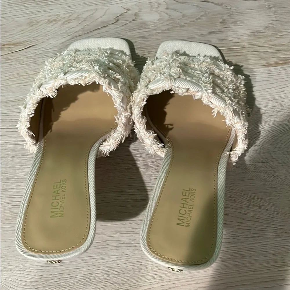 Michael Kors Cream Quilted Heeled Sandals size 6